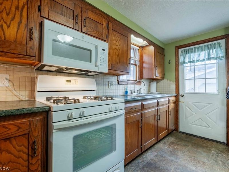 1521 Tremont Avenue SW, Massillon, OH 44647 Photo 14