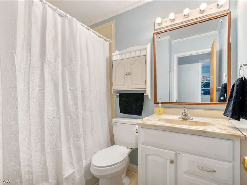 1718 Fernwood Boulevard , Alliance, OH 44601 Photo 26