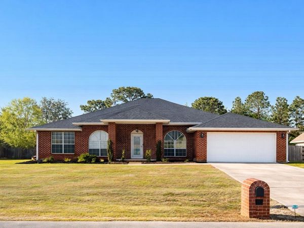 6677 Admiral Street, Navarre, FL 32566