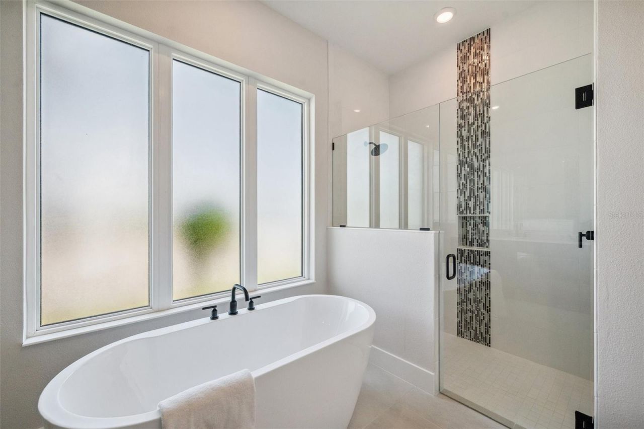 5932 Red Mangrove Lane, Bradenton, FL 34210 Photo