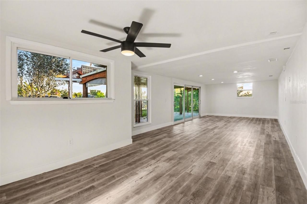 468 Grenier Drive, North Fort Myers, FL 33903 Photo