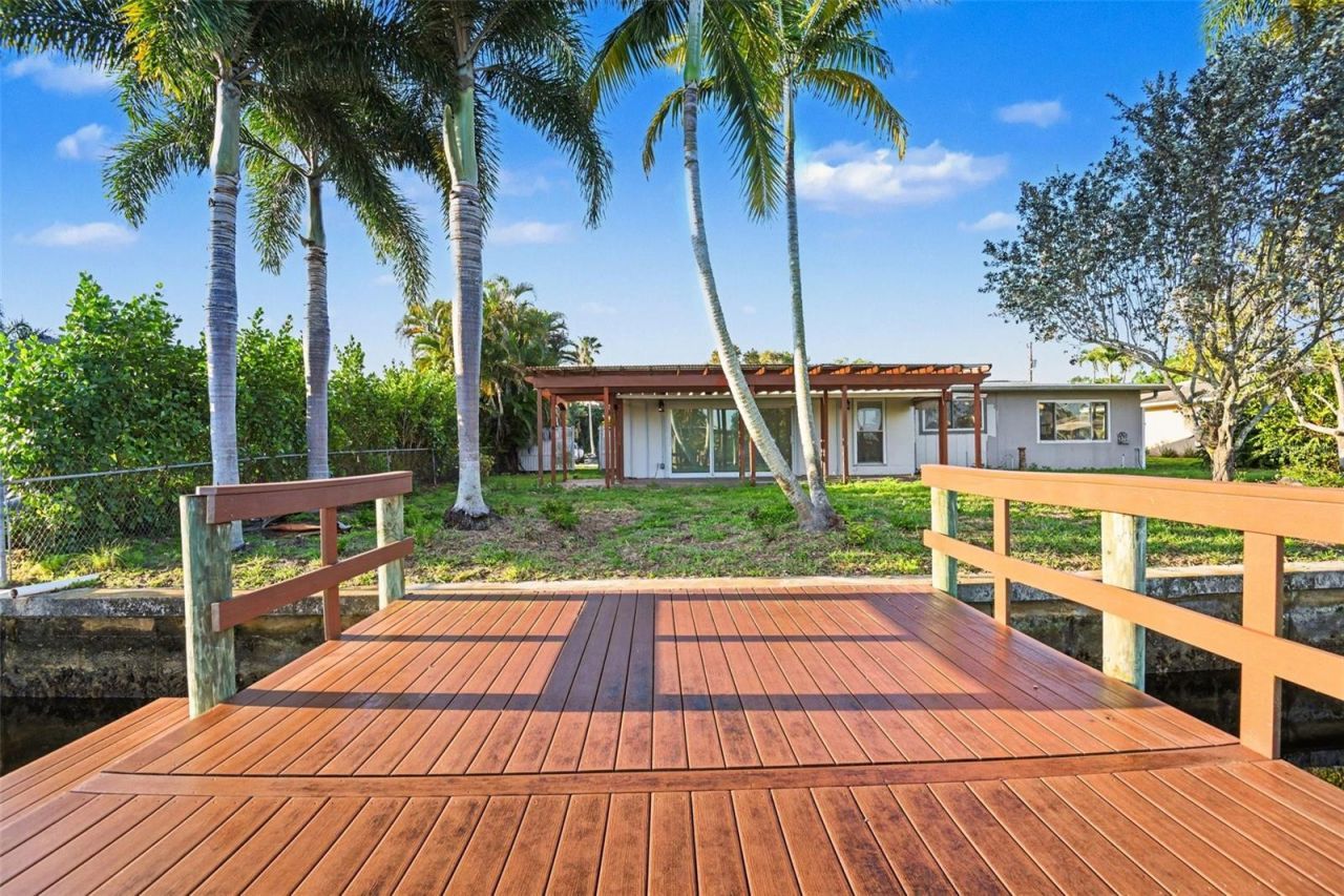 468 Grenier Drive, North Fort Myers, FL 33903 Photo