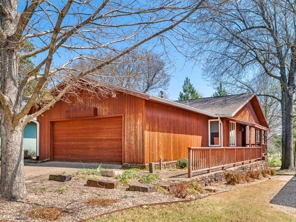 3444 N Greenbriar Drive , Fayetteville, AR 72703