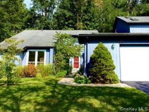 21 North Loop , Rhinebeck, NY 12572