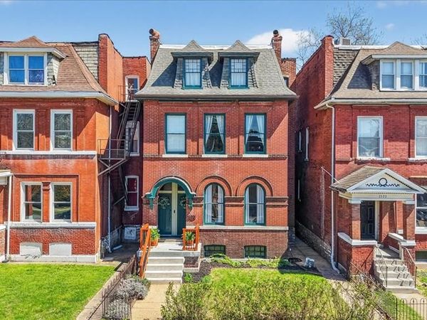 2520 California Avenue, St Louis, MO 63104