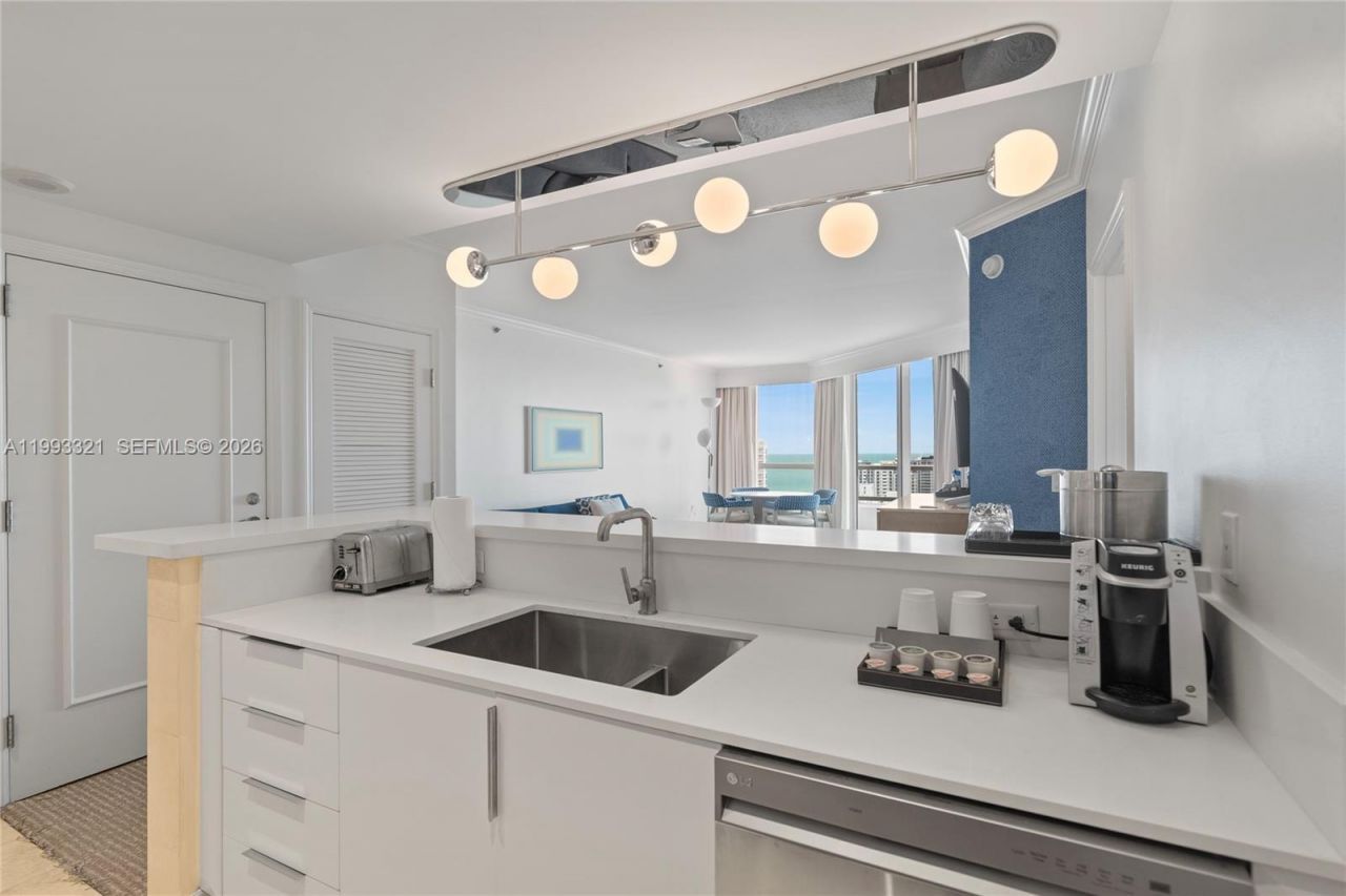 4401 Collins Ave, Unit 2610/2612, Miami Beach, FL 33140 Photo