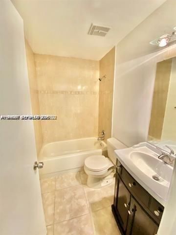 5200 NW 31st Ave, Unit 32, Fort Lauderdale, FL 33309 Photo
