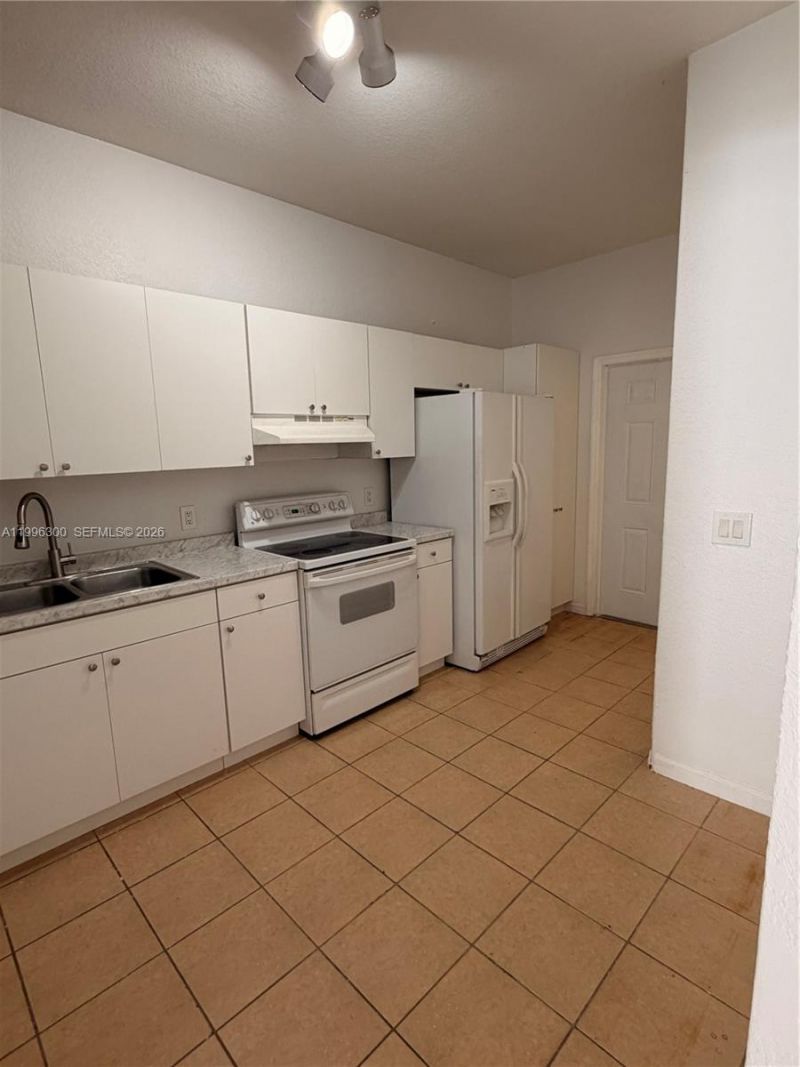 13264 Old Biscayne Dr, Unit 405, Homestead, FL 33033 Photo
