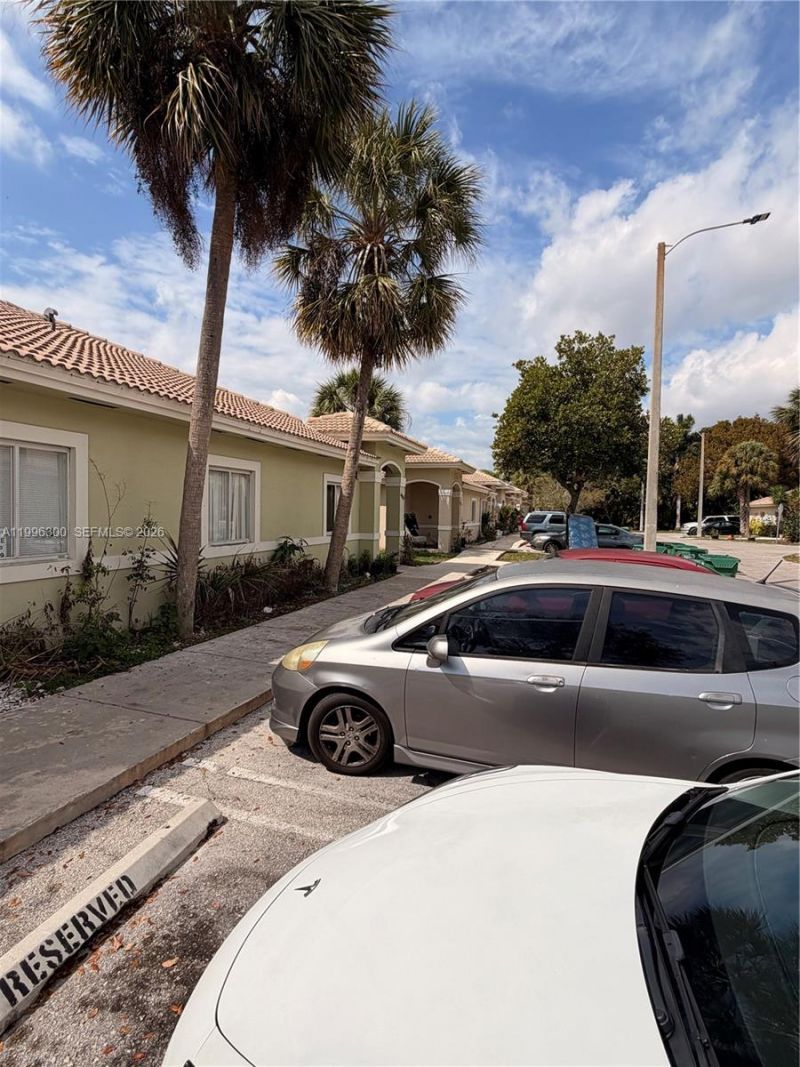 13264 Old Biscayne Dr, Unit 405, Homestead, FL 33033 Photo