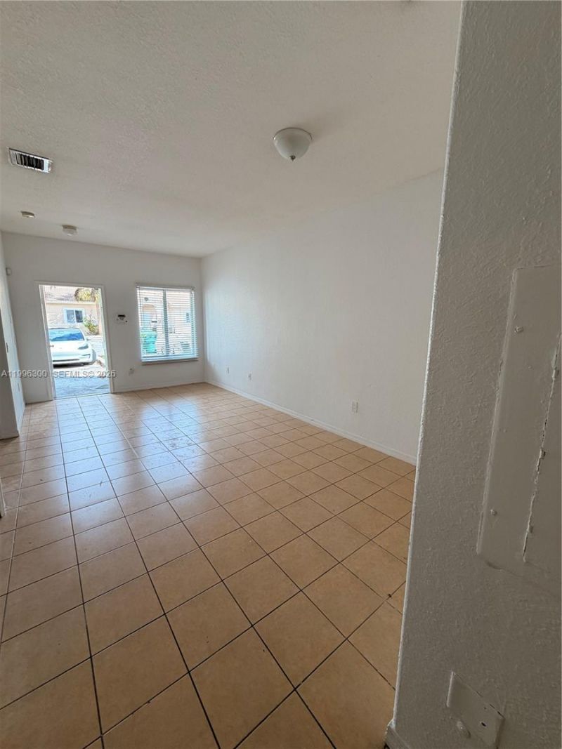 13264 Old Biscayne Dr, Unit 405, Homestead, FL 33033 Photo