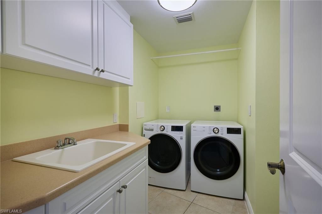 5702 Cape Harbour Dr, Unit 204, Cape Coral, FL 33914 Photo