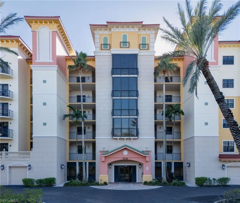 5702 Cape Harbour Dr, Unit 204, Cape Coral, FL 33914 Photo