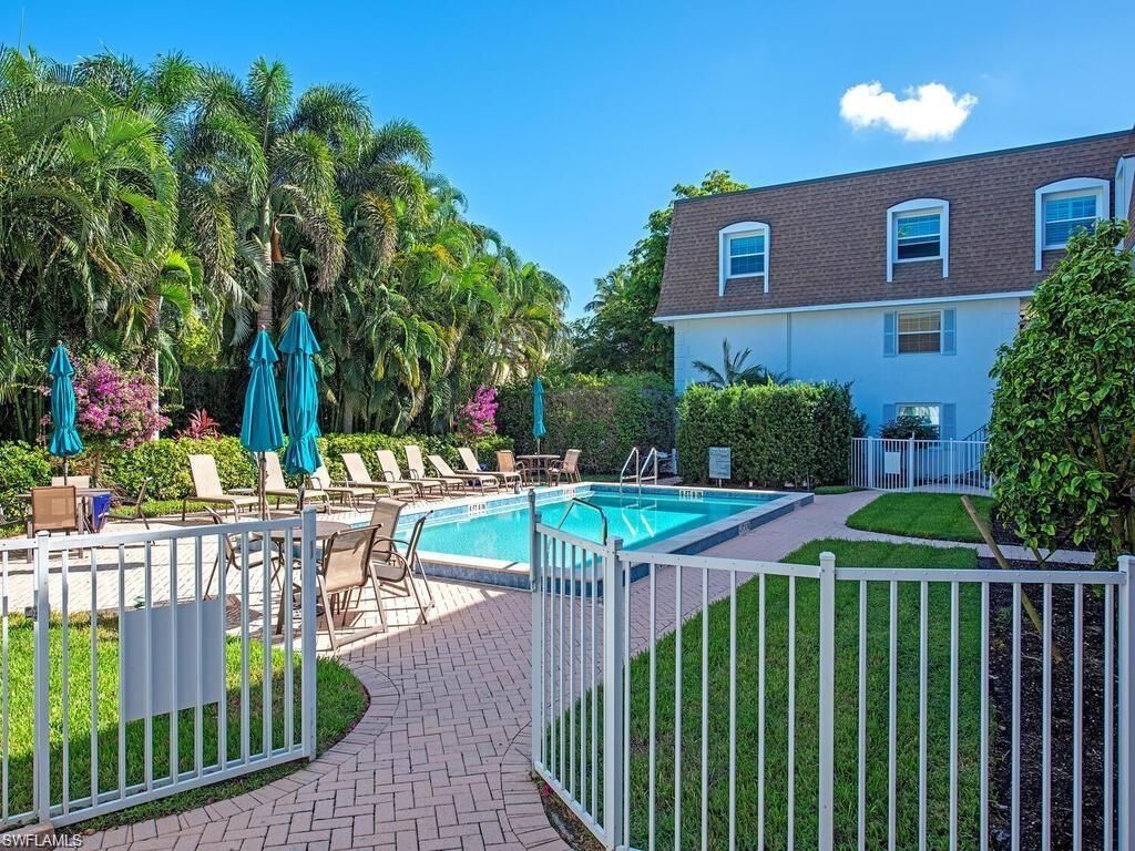 1222 Gordon Dr , Unit 4, Naples, FL 34102 Photo