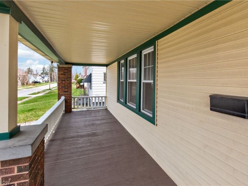 5177 Cato Street, Maple Heights, OH 44137 Photo 2