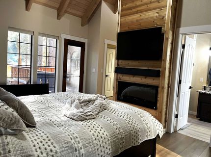 601 Peninsula Drive, Lake Almanor, CA 96137 Photo