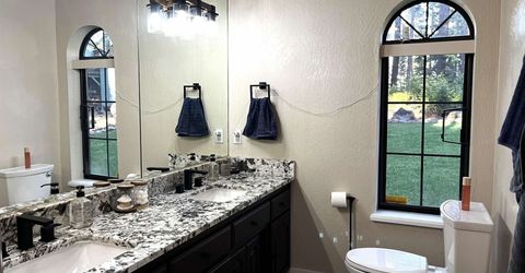 601 Peninsula Drive, Lake Almanor, CA 96137 Photo