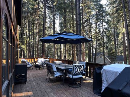 601 Peninsula Drive, Lake Almanor, CA 96137 Photo