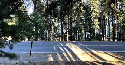 601 Peninsula Drive, Lake Almanor, CA 96137 Photo