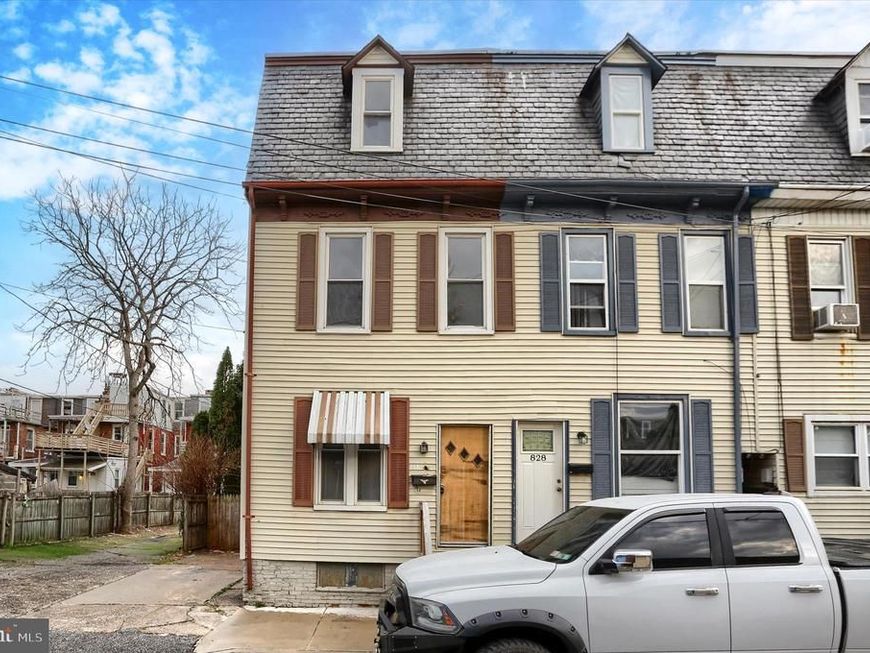 826 Fern Place, York, PA 17404 Main Photo