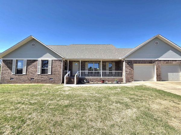 587 Tournament Drive, Mountain View, AR 72560