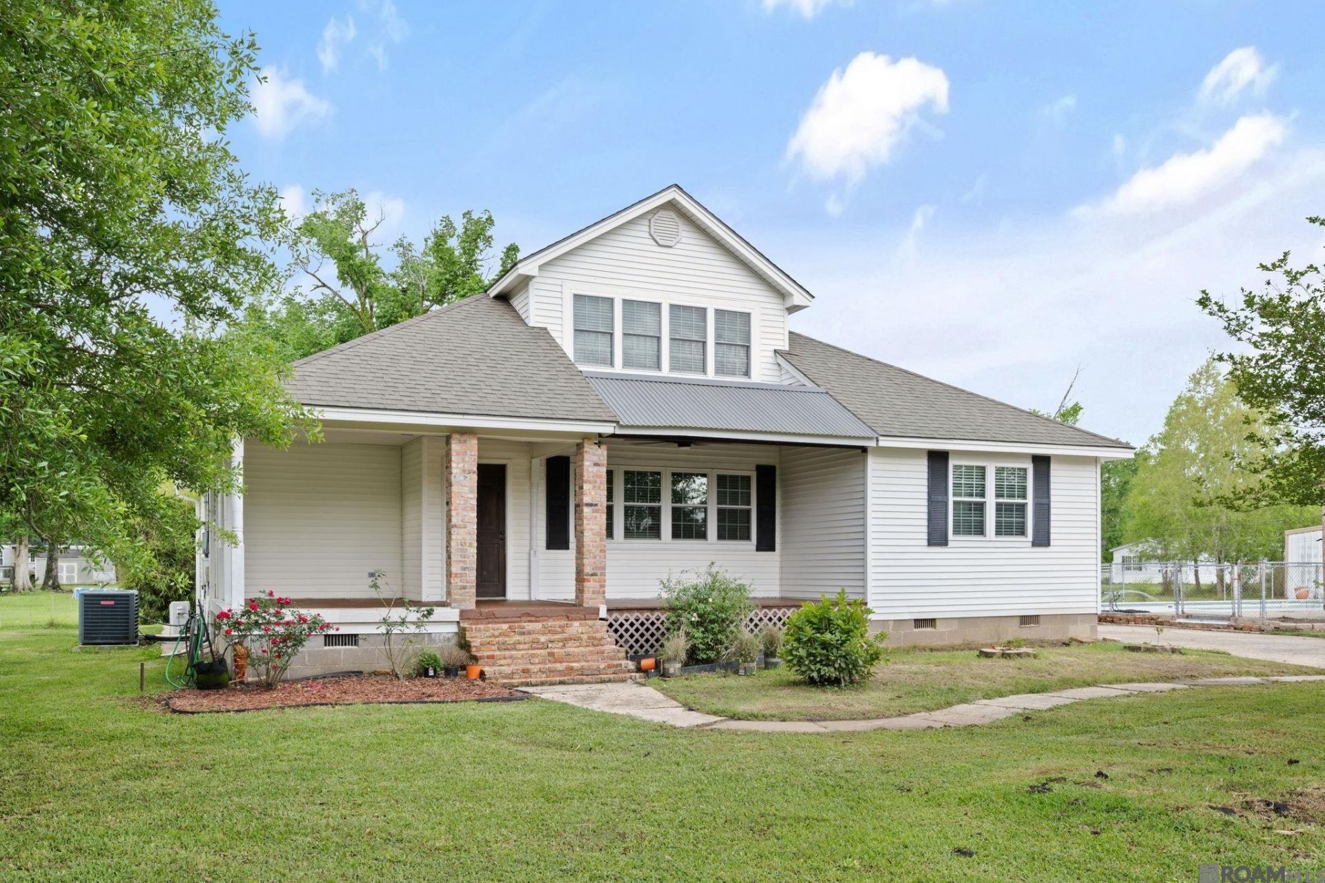 35453 Mcdaniel Rd, Geismar, LA 70734 Main Photo