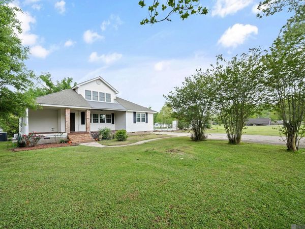 35453 Mcdaniel Rd, Geismar, LA 70734