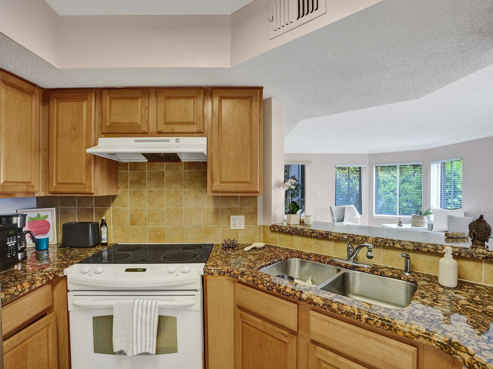 815 W Boynton Beach Boulevard, Unit 9-108, Boynton Beach, FL 33426 Photo