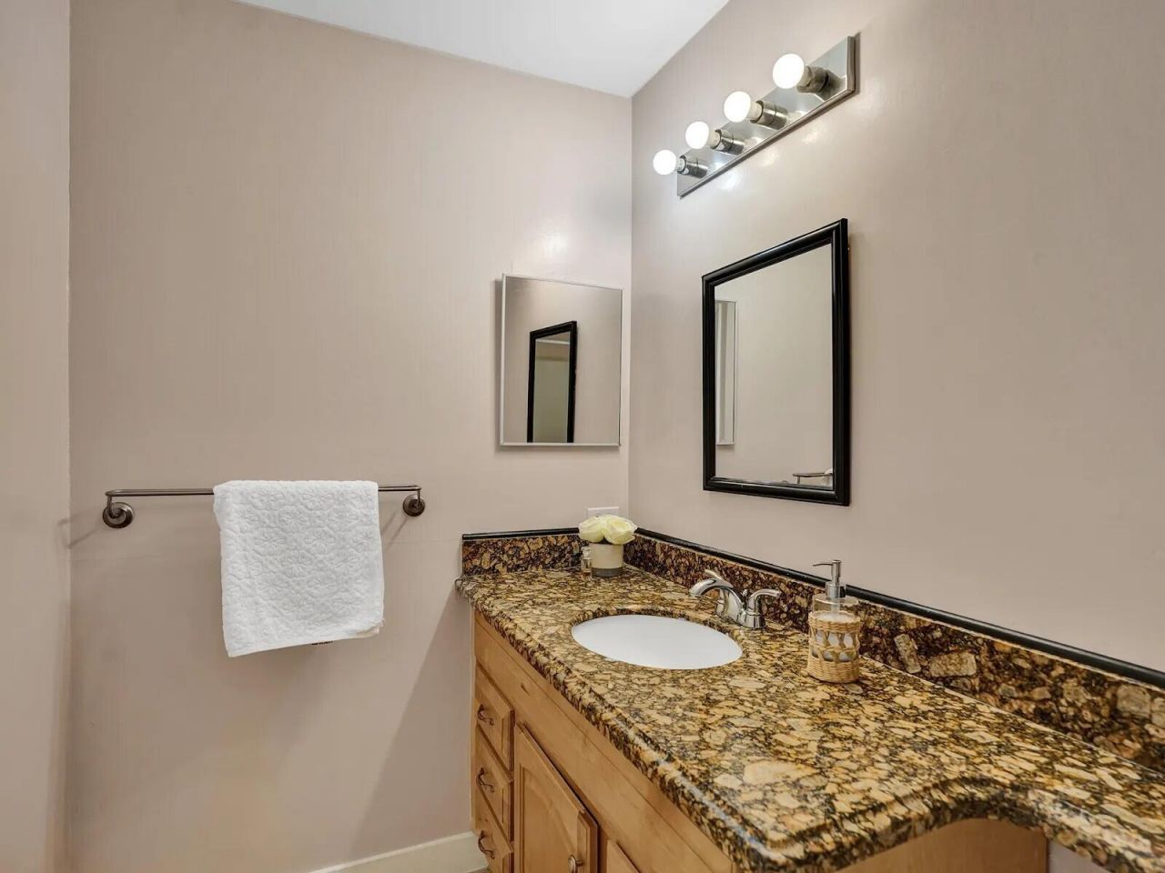 815 W Boynton Beach Boulevard, Unit 9-108, Boynton Beach, FL 33426 Photo