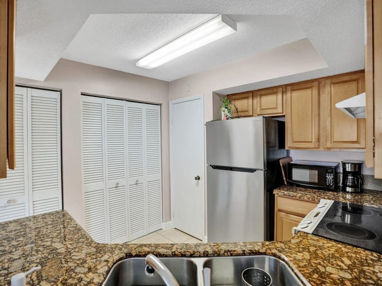 815 W Boynton Beach Boulevard, Unit 9-108, Boynton Beach, FL 33426 Photo