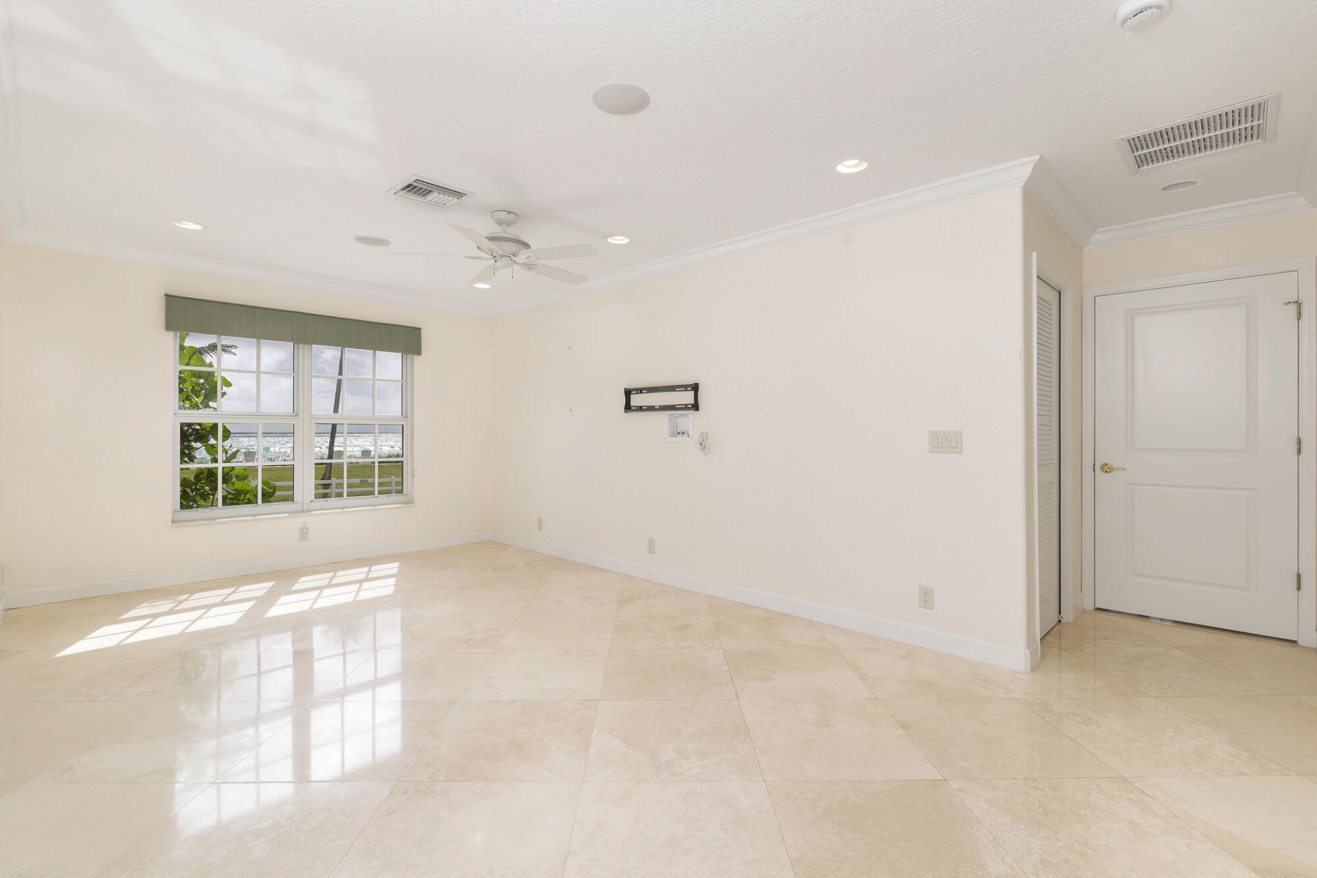 5505 N Ocean Boulevard, Unit 15-204, Ocean Ridge, FL 33435 Photo