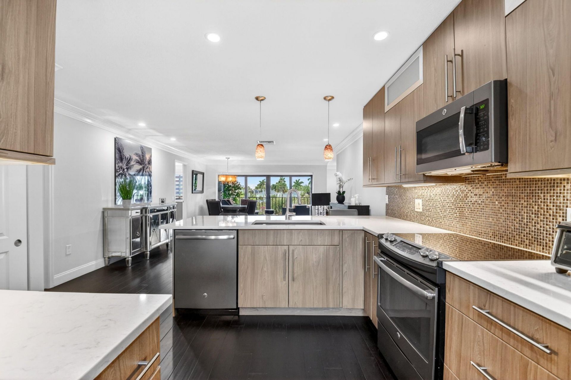 4290 Deste Court, Unit 303, Lake Worth, FL 33467 Photo