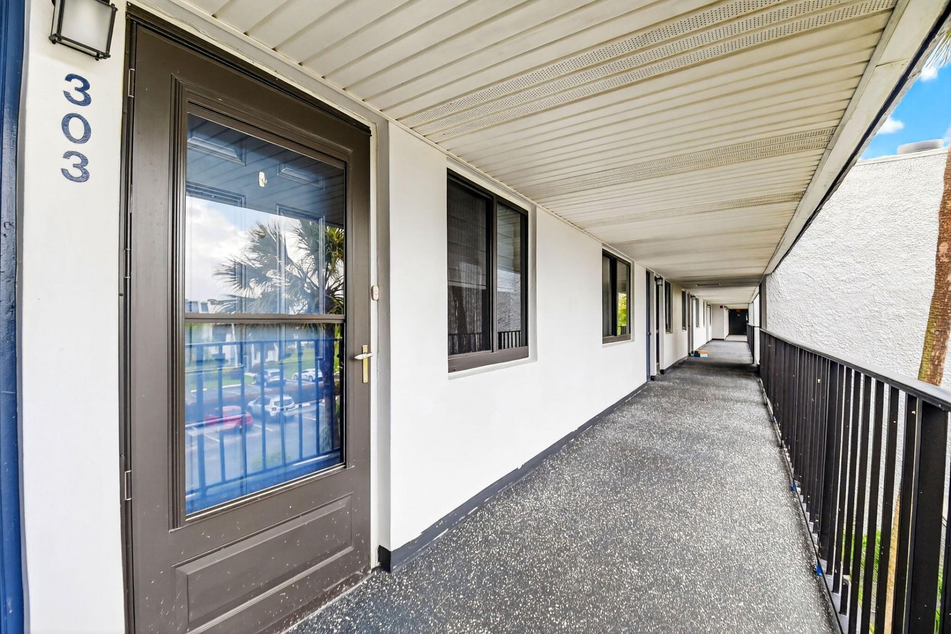4290 Deste Court, Unit 303, Lake Worth, FL 33467 Photo