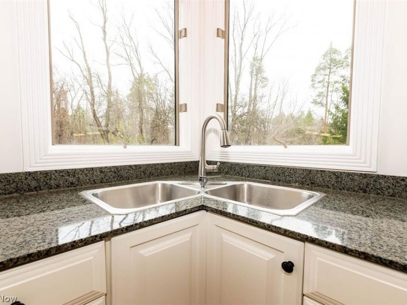 13905 Aquilla Road , Burton, OH 44021 Photo 10