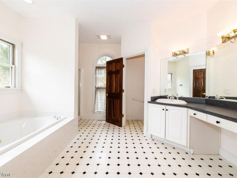 13905 Aquilla Road , Burton, OH 44021 Photo 26