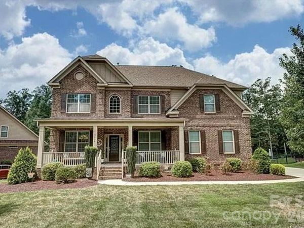 3928 Widgeon Way, Waxhaw, NC 28173