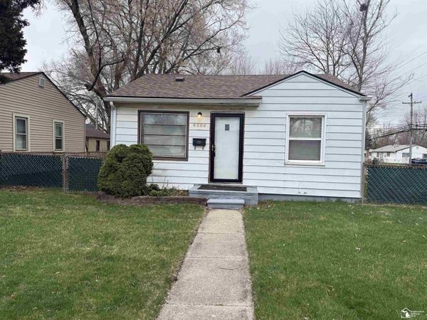 6304 Marvin Street, Taylor, MI 48180
