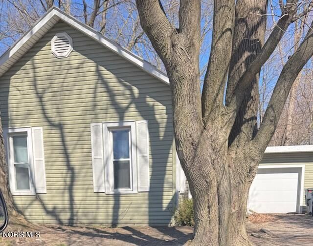 420 Sand Ridge Road, Bowling Green, OH 43402 Main Photo