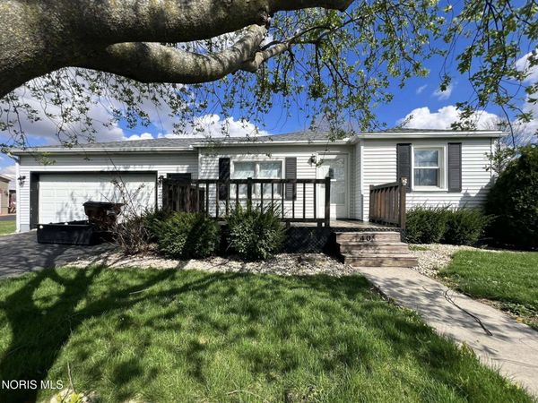 405 S East Street , Vanlue, OH 45890