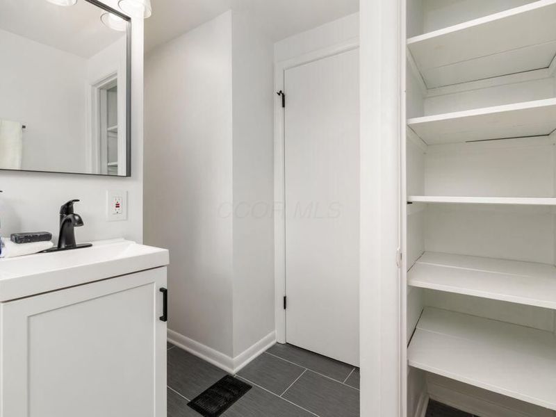 1363 Coburg Road, Columbus, OH 43227 Photo 23