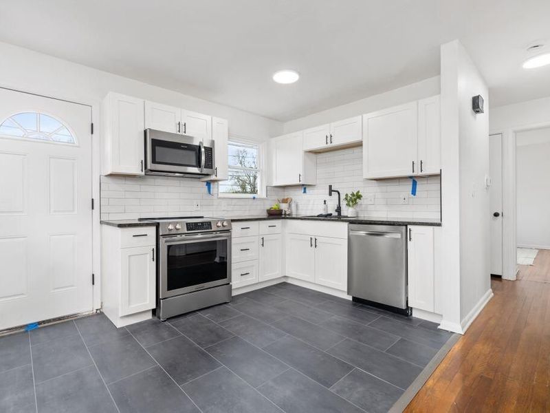 1363 Coburg Road, Columbus, OH 43227 Photo 7