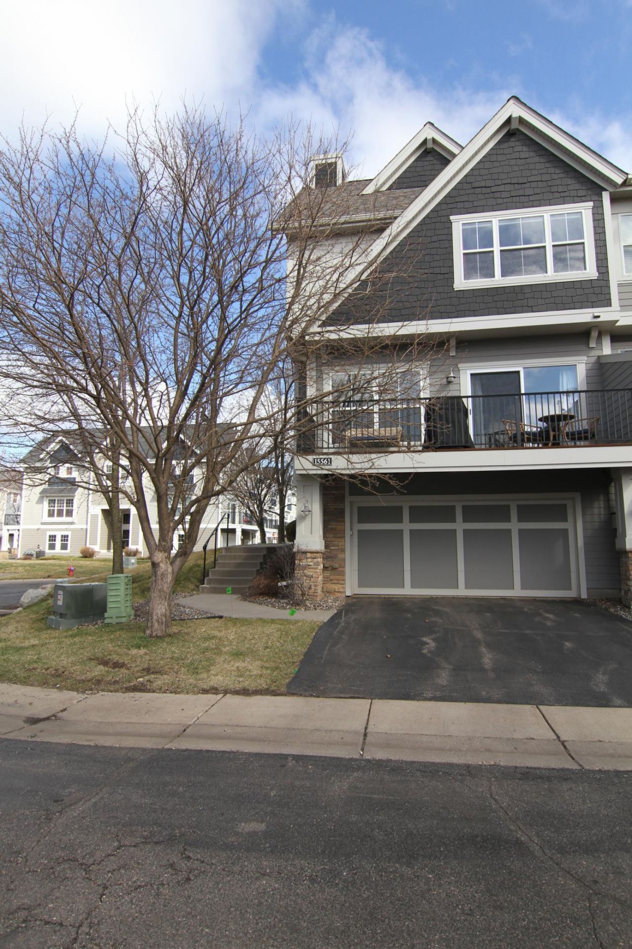 15561 Dunraven Drive, Apple Valley, MN 55124 Main Photo