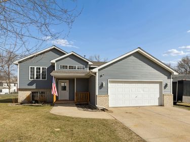 655 6th Street SE, Cokato, MN 55321