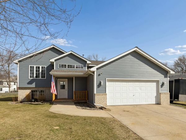 655 6th Street SE, Cokato, MN 55321
