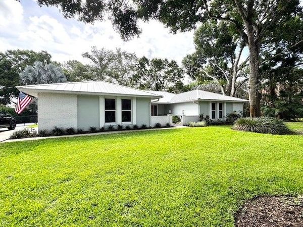 1240 40th Avenue SW, Vero Beach, FL 32968