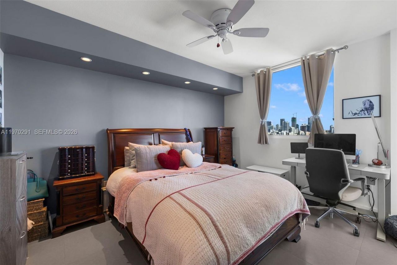 1401 SW 22nd St, Unit 1503, Miami, FL 33145 Photo