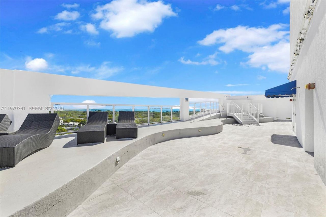 1401 SW 22nd St, Unit 1503, Miami, FL 33145 Photo