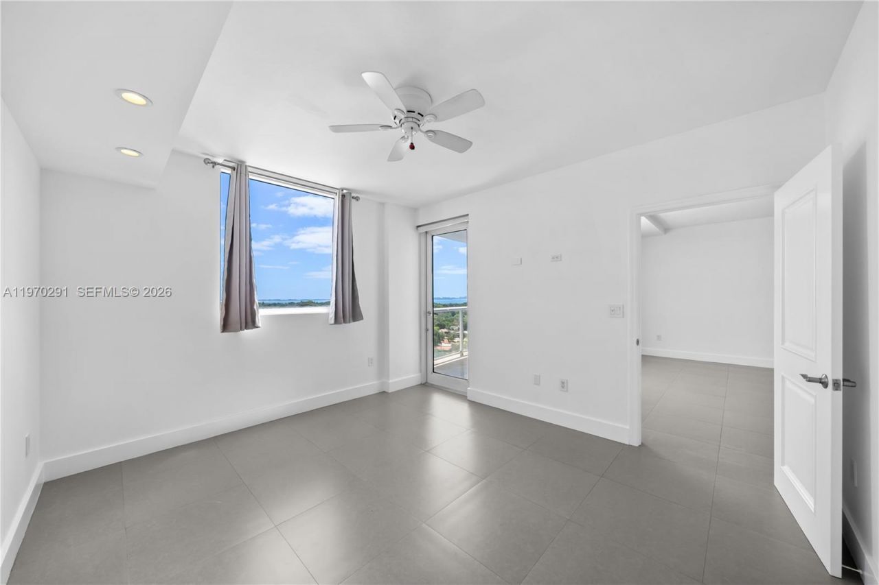 1401 SW 22nd St, Unit 1503, Miami, FL 33145 Photo