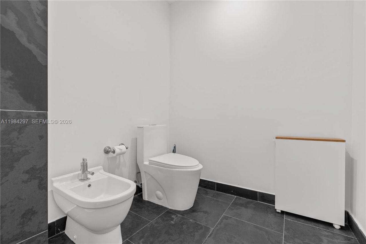 900 Biscayne Blvd, Unit 5602, Miami, FL 33132 Photo