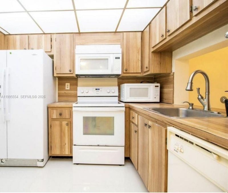 20850 San Simeon Way, Unit 408-5, Miami, FL 33179 Photo