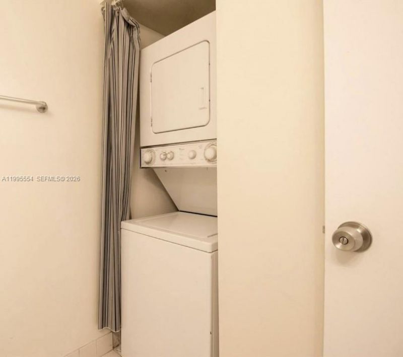 20850 San Simeon Way, Unit 408-5, Miami, FL 33179 Photo